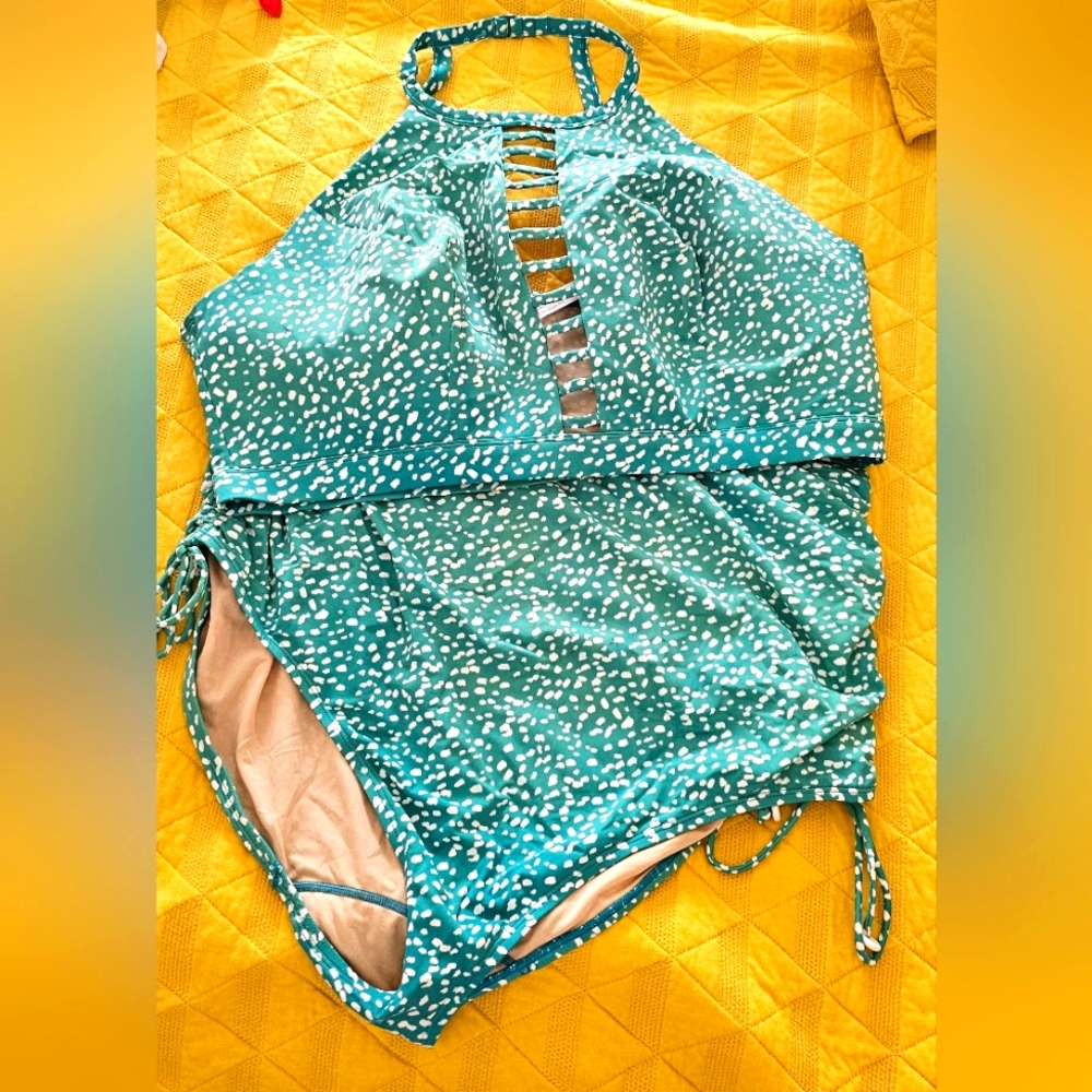 Swim by Cacique 2 piece tankini sz 28 green and white